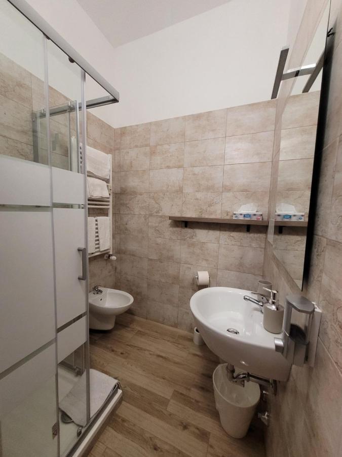 Tiber Rooms Testaccio Рим Экстерьер фото