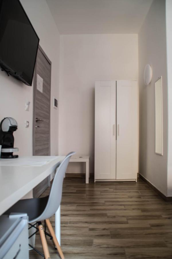 Tiber Rooms Testaccio Рим Экстерьер фото